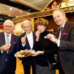 LAMBERTZ SOLE PROPRIETOR HERMANN BÜHLBECKER WITH THE POLITICIANS PETER BLESER AND HENRIETTE REKER AS WELL AS KÖLNMESSE BOSS GERALD BÖSE AT AN EXCLUSIVE TASTING OF OUR SWEET TREATS.